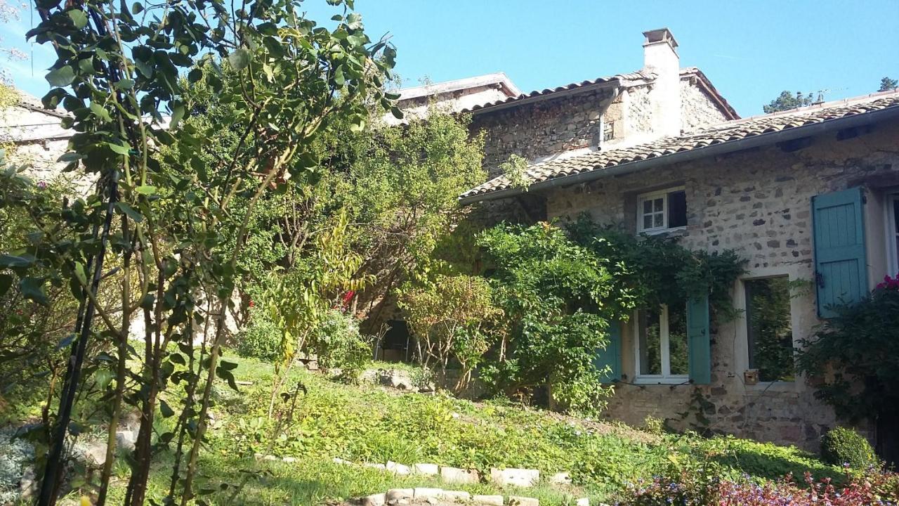 Hotel Domaine de la Fée-Licité Jullié Exterior foto